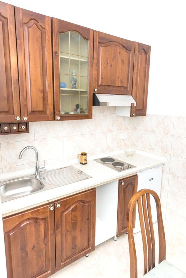 Charming Flat In Kastel Stafilic With Shared Pool 27 M² Appartement Kaštela Buitenkant foto